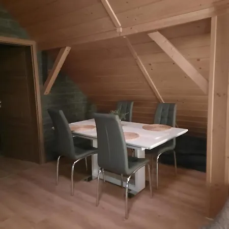 Dom Salamandra Z Panorama Gor アパート